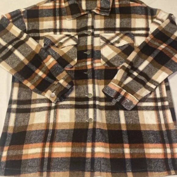Women’s Multicolor Plaid Shacket Size Large NWOT - Picture 3 of 4
